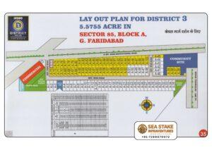 BPTP District 3 Sector 85 Block A layout map showing residential plots, commercial area, community site, green spaces, internal roads and township master plan